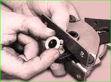 Repairing the parking brake lever