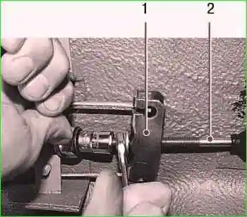 Repairing the parking brake lever