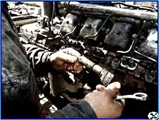 Disassembly of a diesel engine of a KamAZ car