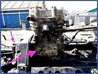 Disassembly of a diesel engine of a KamAZ car