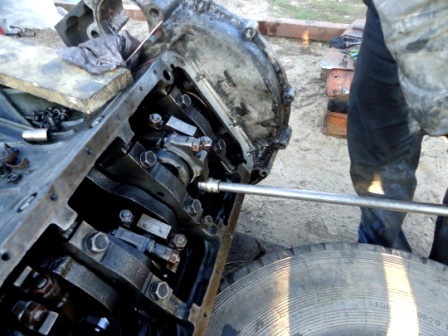 Reparación de biela y grupo de pistones de Kamaz diesel