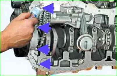 So entfernen Sie die Wanne und ersetzen Sie die Ölpumpe des K7M-Motors