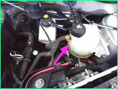 How to replace the engine coolant Lada Largus