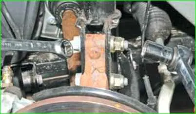 How to replace the front shock strut Lada Largus