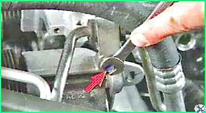 How to replace the power steering pump of a Lada Largus