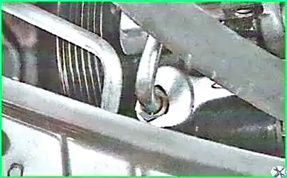 How to replace the power steering pump of a Lada Largus