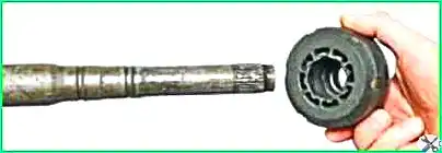 Replacing the outer joint boot of the wheel drive