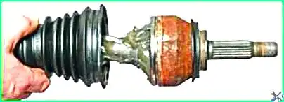 Replacing the boot of the outer joint of the wheel drive