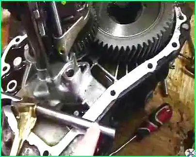 How to disassemble the JH3 gearbox