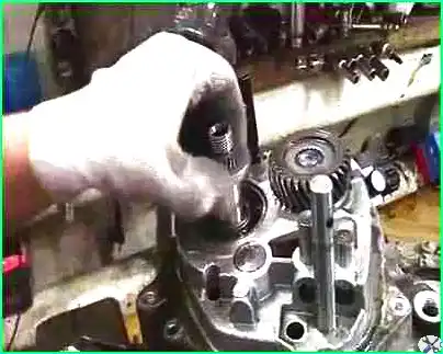 How to disassemble the JH3 gearbox