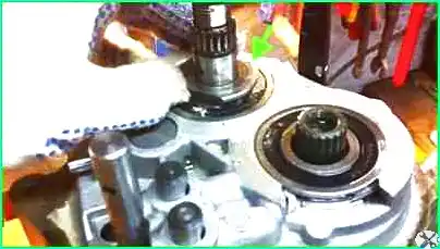 How to disassemble the JH3 gearbox