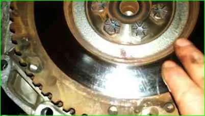 How to replace the clutch of a Lada Largus with a JH3 gearbox