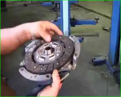 How to replace the clutch of a Lada Largus with a JH3 gearbox