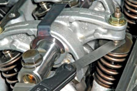 Как отрегулировать клапана двигателя К7М автомобиля Лада Ларгус
