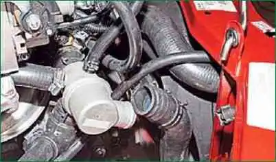 Cómo reemplazar el radiador del motor Niva Chevrolet