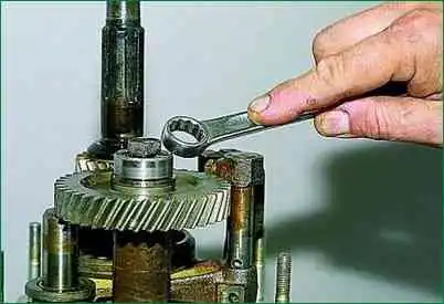 Reparación de caja de cambios VAZ-2123