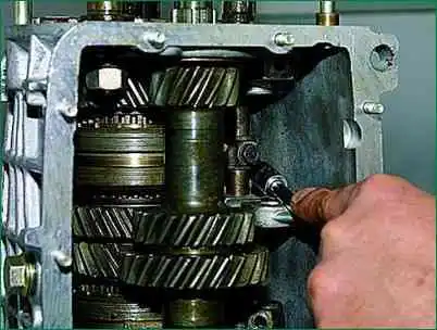 Reparación de caja de cambios VAZ-2123