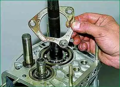 Reparación de la caja de cambios de un VAZ-2123