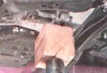 Замена опор силовой установки Mitsubishi Lancer