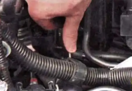 Снятие и установка коробки передач автомобиля Mitsubishi Lancer