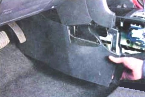 Снятие и установка троса привода вариатором Mitsubishi Lancer