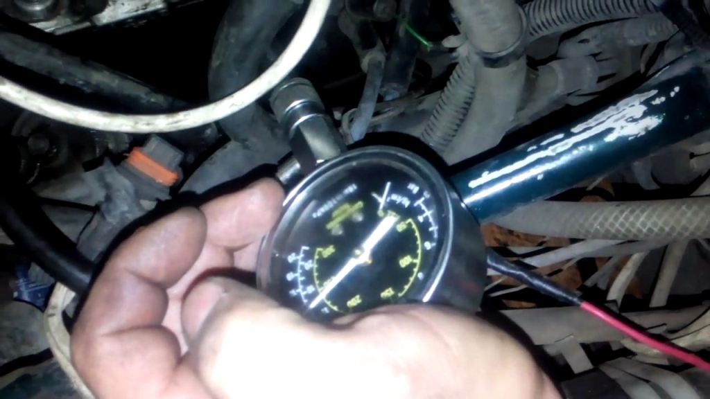 Проверка компрессии в цилиндрах двигателя ВАЗ-2123