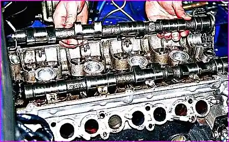 Извлеченные распределительные валы