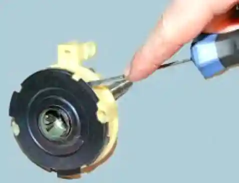 Снятие и ремонт стартера УАЗ Патриот