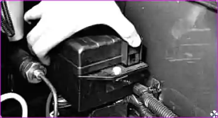 Фиксатор крышки