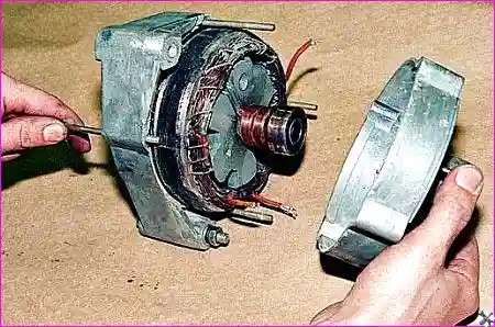 Снятие задней крышки