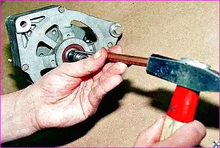 Выбивание шпонки