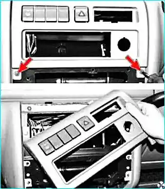 Откручивание винтов крепления накладки центральной консоли