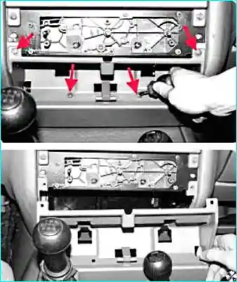 Откручивание винтов щитка нижней панели приборов