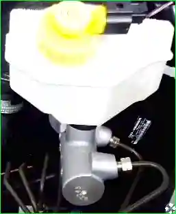 Главный тормозной цилиндр