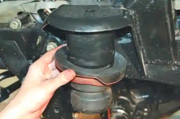 Замена пружин передней подвески УАЗ Патриот