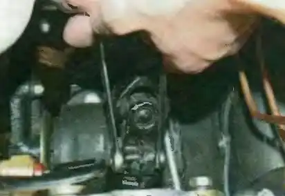 Как заменить элементы ГУР автомобиля УАЗ Патриот Как заменить элементы ГУР автомобиля УАЗ Патриот