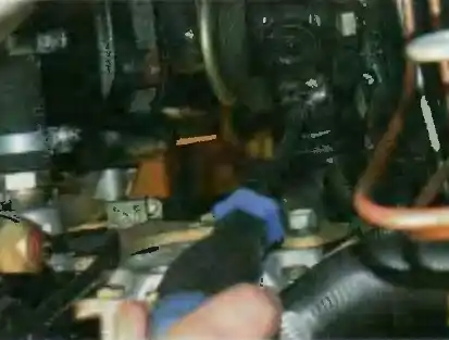 Как заменить элементы ГУР автомобиля УАЗ Патриот Как заменить элементы ГУР автомобиля УАЗ Патриот