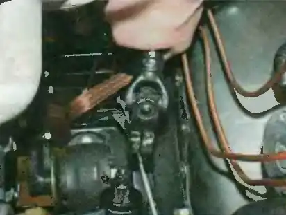 Как заменить элементы ГУР автомобиля УАЗ Патриот Как заменить элементы ГУР автомобиля УАЗ Патриот