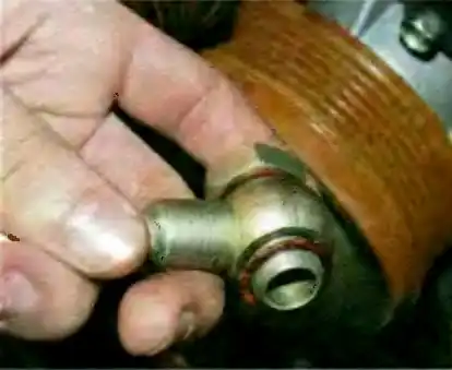 Как заменить элементы ГУР автомобиля УАЗ Патриот Как заменить элементы ГУР автомобиля УАЗ Патриот