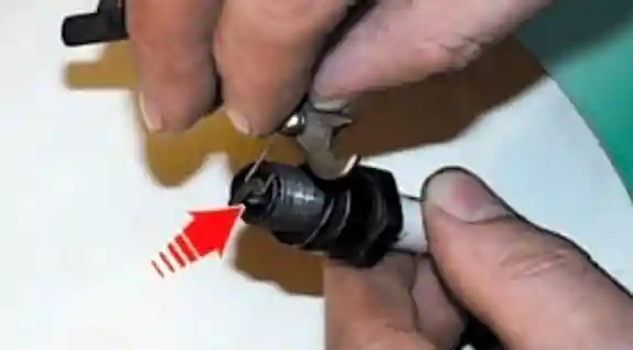 Замена и обслуживание свечей зажигания