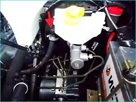 Проверка вакуумного усилителя тормозов