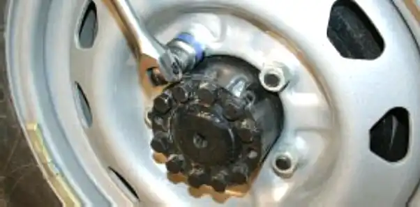 Снятие переднего моста UAZ Patriot Снятие переднего моста UAZ Patriot