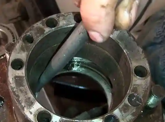 Замена подшипников ступицы переднего колеса УАЗ Патриот