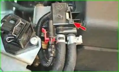 Замена клапана продувки адсорбера