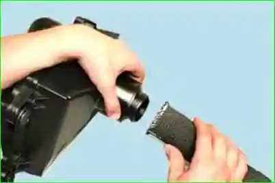 Снятие и установка корпуса воздушного фильтра