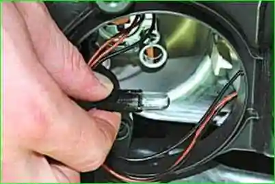 Замена ламп габаритного света