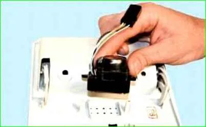 Sustitución del sensor de temperatura interior Lada Priora
