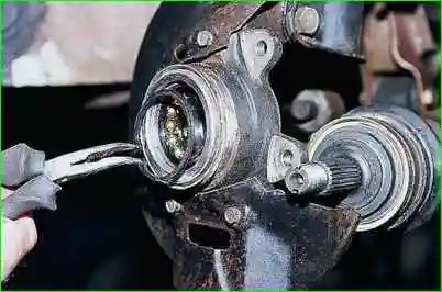 Замена подшипника передней ступицы