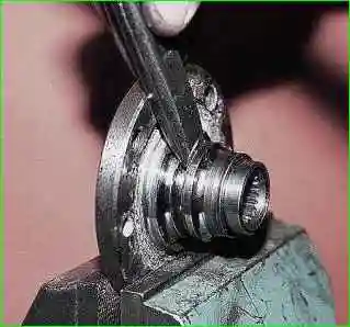 Замена подшипника передней ступицы