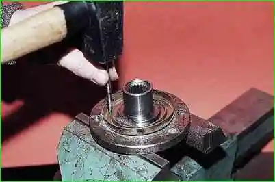 Замена подшипника передней ступицы